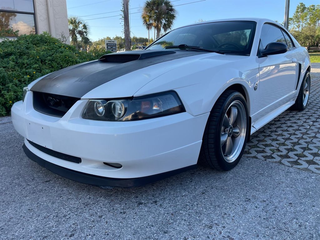 2004 Ford Mustang GT Deluxe's photo